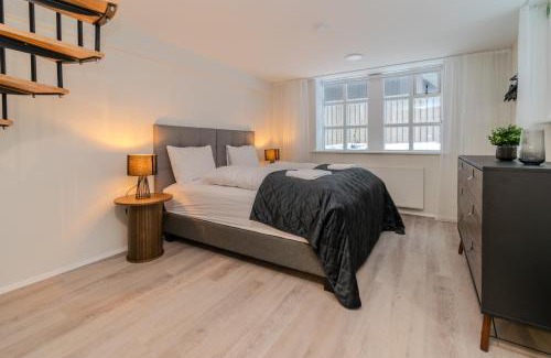 Downtown Apartment | Vesturgata - One Bedroom Apartment Near Harbour