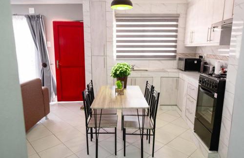 Phalaborwa Apartment | Viata Luxe Guesthouse