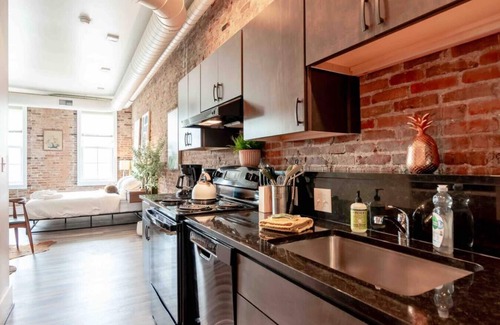 Ypsilanti Apartment | Vibrant Depot Town Loft