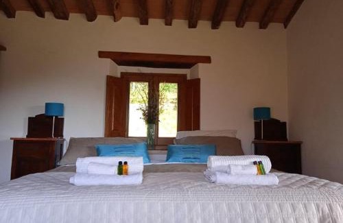 Mologno Villa | Vicinato Homestead