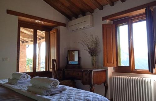Mologno Villa | Vicinato Homestead