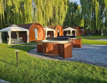 Vicolungo Cabin | Vicolungo Glamour Lodge & SPA - Free SPA Hot Tub e Sauna