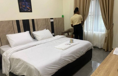 Ijebu Ode Hotel | Victia Suite and Lounge