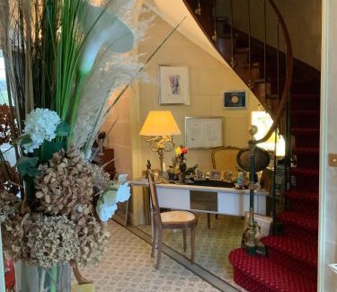 Tracy-sur-Mer Bed & Breakfast | Victoria Arromanches B&B
