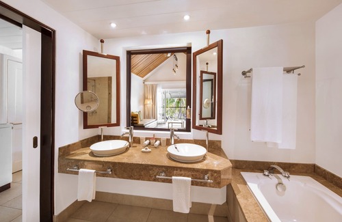 Pointe Aux Piments Resort | Victoria Beachcomber Resort & Spa