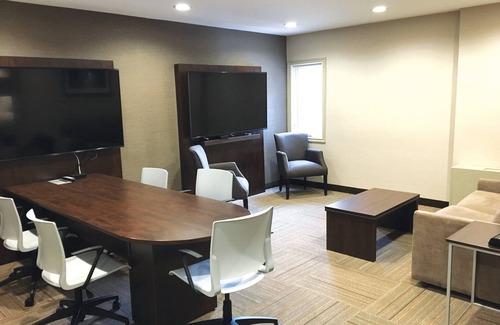 Brandon Hotel | Victoria Inn Hotel & Convention Centre Brandon