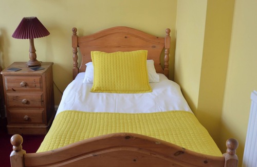 Salisbury House | Victoria Lodge Guest House