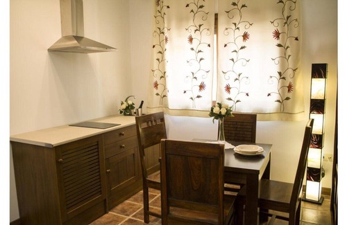 Siguenza Apartment | Victoria Loft with Jacuzzi II