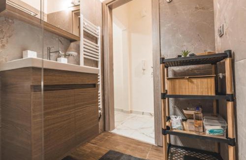 Kozani Apartment | Victoria's Aura II
