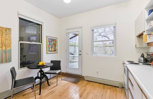 Niagara Apartment | Victorian Gem Open Concept Flat in King West
