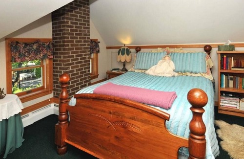 Clearfield Bed & Breakfast | Victorian Loft B & B