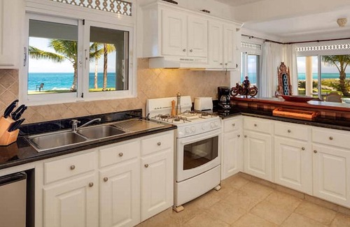Playa Chiquita Villa | Victorian-style oceanfront villa with pool, 4 bedrooms