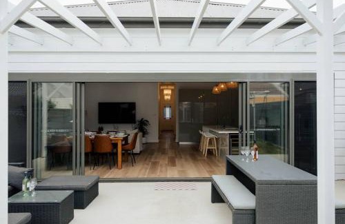 Hamilton House | Vida Hamilton - 3 bed, 2 bath kids playground!