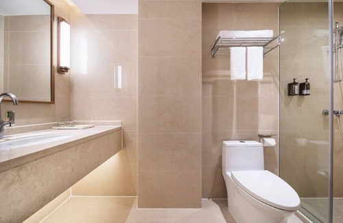 Hepingcun Hotel | Vienna Hotel exhibition south