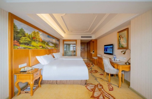 Shajing Hotel | Vienna Hotel Fuyong Exhibition Center
