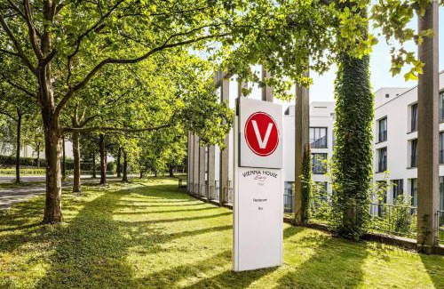 Alt-Heiligkreuz Hotel | Vienna House Easy by Wyndham Trier