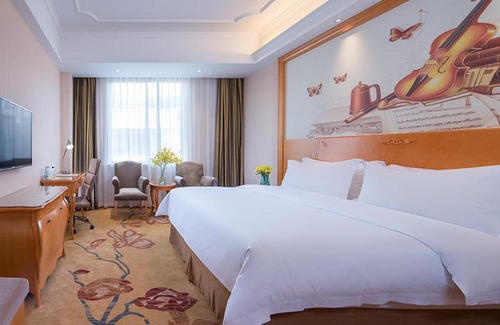 Panyu Hotel | Vienna International Hotel Guangzhou Changlong Qifu Xincun