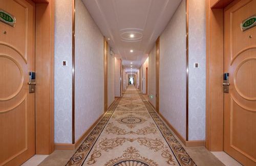Panyu Hotel | Vienna International Hotel Guangzhou Changlong Qifu Xincun