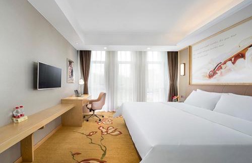 Songshan District Hotel | Vienna International Hotel Mongolia Chifeng High-Speed Railway Station