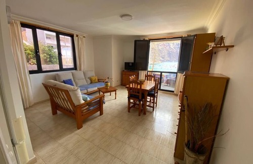 Vueltas Apartment | Viewpoint of Iguala. Magnificent apartment with sea and harbor views