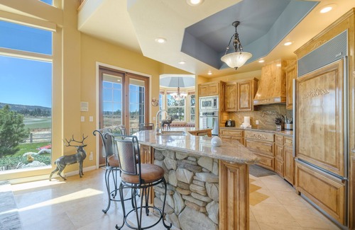 Big Bear House | *VIEWS*Gorgeous Cabin, Indoor Pool/Spa.Steam Room!