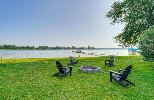 Warsaw House | Views, Swimming and Family Fun Chapman Lake Retreat