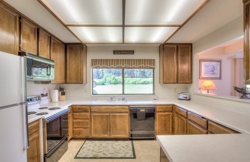 Plumas Eureka Estates House | Views to the golf course from this serene Town Home - 10 Aspen Circle