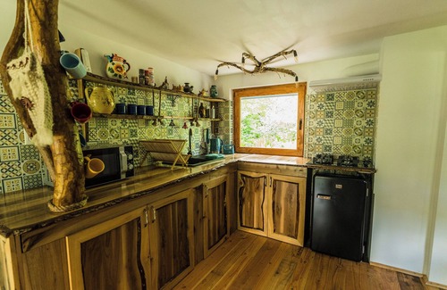 Poieni Cottage | Viewtopia - The Secret Land