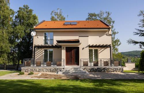 Mladenovac House | Vikendica Aleksandrović Meterize