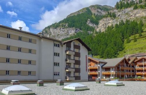 Zermatt City Centre Apartment | Viktoria B by Interhome