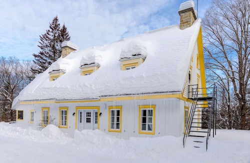 Saint-Gabriel-de-Valcartier Ski Chalet | Villa Saint-Leon