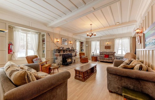Saint-Gabriel-de-Valcartier Ski Chalet | Villa Saint-Leon