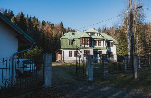 Nove Hamry House | Vila Anobis