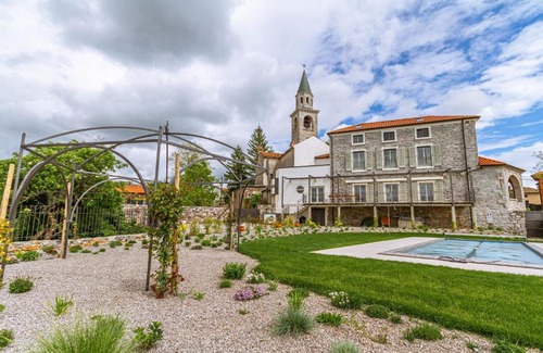 Miren-Kostanjevica Villa | Vila Brinovka
