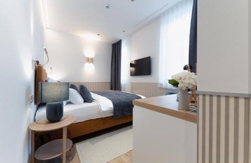 Ribnica Hotel | Vila De Casa