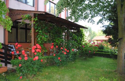 Mila 23 House | Vila Delta Travel - Mila 23