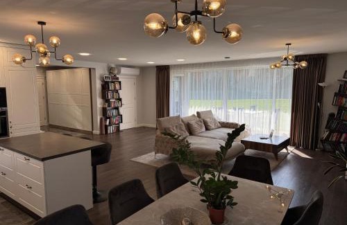 Telsiai Villa | Vila Dharma Stay