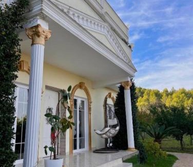 Qerek Villa | Vila Dy Bukurite