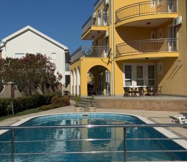 Sutomore Apartment | Vila Laguna