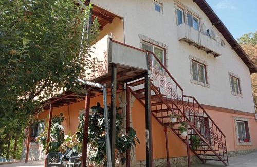 Sarata-Monteoru House | Vila Mara