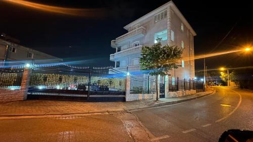 Kamez House | Vila Nikollaj