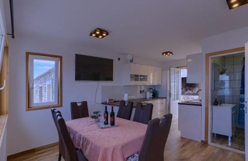 Zrnovo House | Vila Podkalac