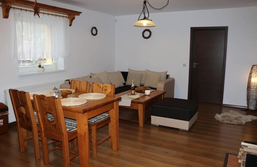 Makov Villa | Vila Pohoda - Apartmán s vonkajšou terasou a záhradou