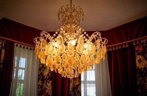 Avrig Bed & Breakfast | Vila Rozalia Garden Gate