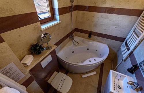 Deva House | Vila SaraDa Boutique