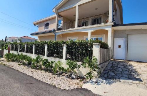 Radovici Villa | Vila Tivat Luštica Radovici BBQ & See
