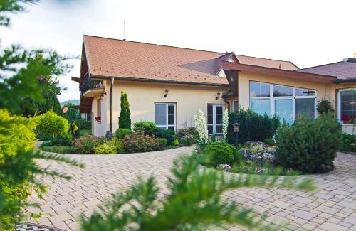 Valca Villa | Vila Valča