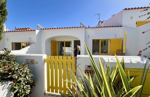 Aldeia do Golfe Villa | Vilamoura Club Villa 2 by Homing