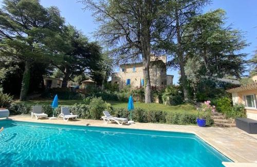 Saint-Maximin-la-Sainte-Baume Villa | Villa authentique à Saint-Maximin-la-Sainte-Baume avec piscine privée