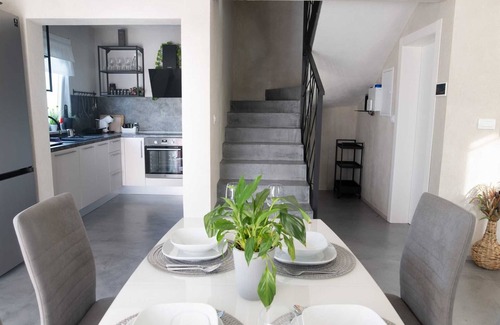 Sveti Ivan Dobrinjski Villa | Villa Lota with a heated pool, sauna & E-car charger